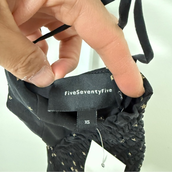 FIVESEVENTYFIVE Black Star Print Crop Top SIZE XS NEW WITH TAGS - Picture 6 of 7